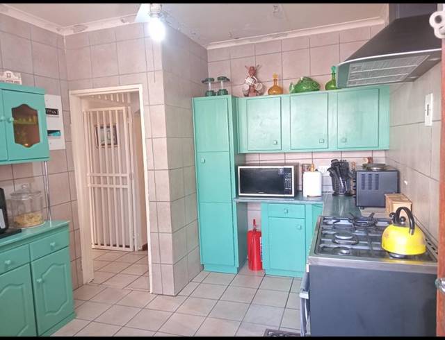 3 BEDROOM HOUSE FOR SALE IN BRACKENDOWNS